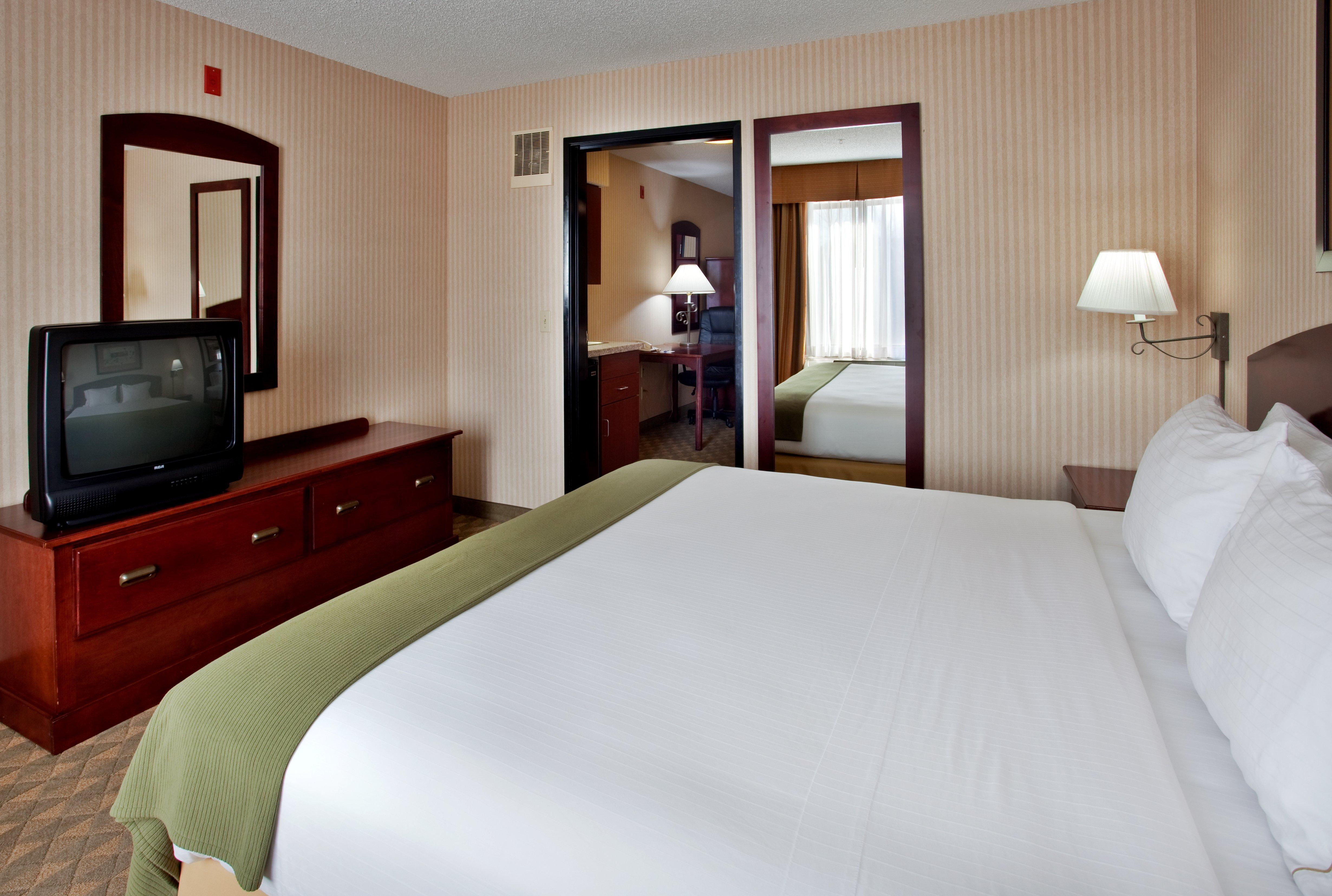 Spark By Hilton Lansing Eksteriør bilde