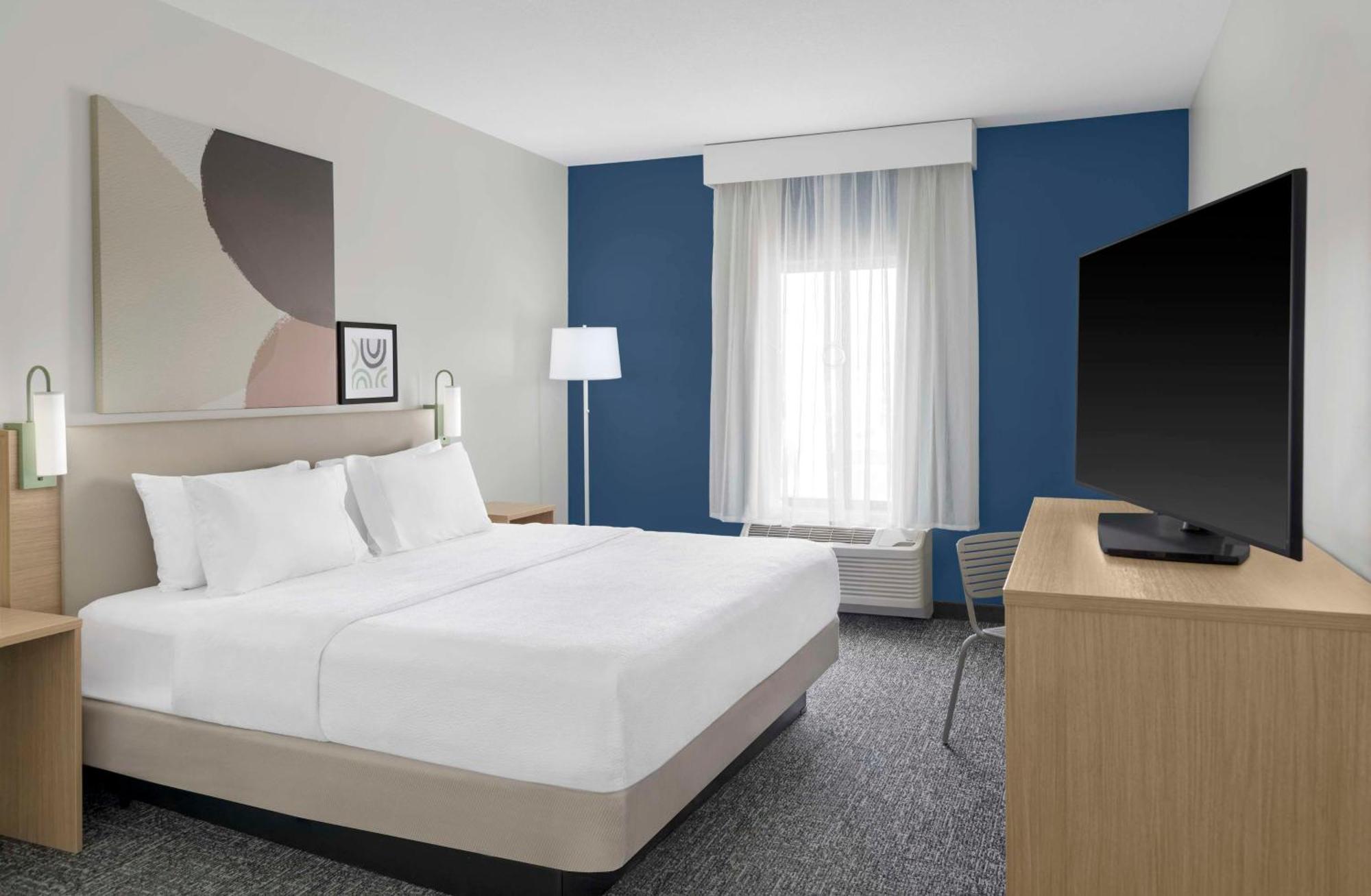 Spark By Hilton Lansing Eksteriør bilde